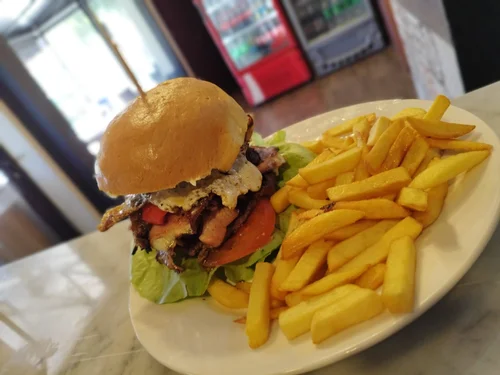 Hamburguesa completa