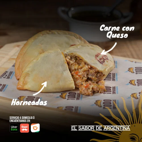Empanada de Carne con Queso