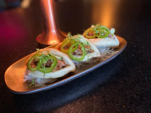 STEAMED BUNS PORK BELLY (3 PZS)