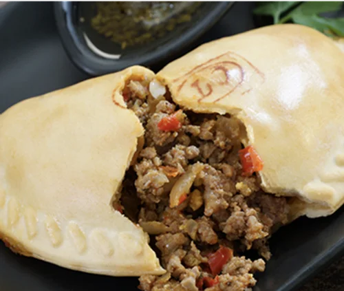 Empanada de Carne Tradicional