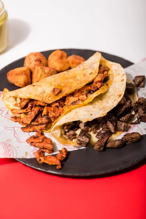 COMBO PAREJA: Gringa + Pirata de Arrachera