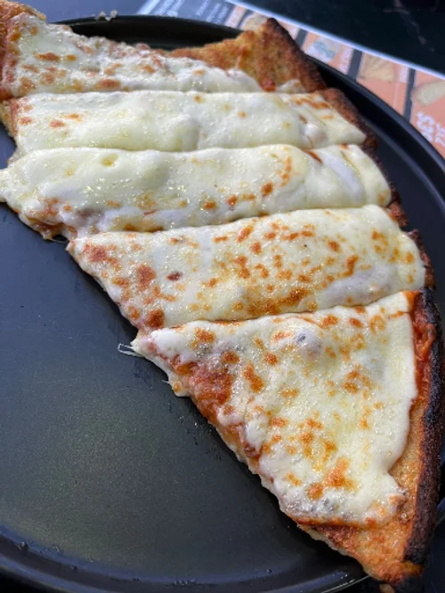 Fainá con muzzarella