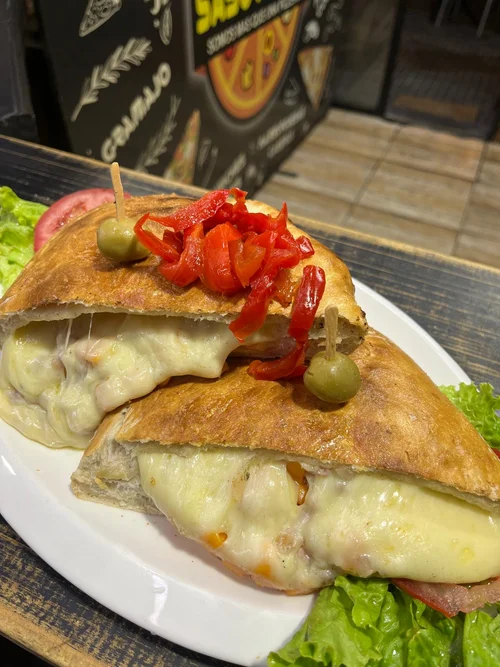 Calzone para dos + refresco 1.5 L